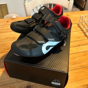 Mens Peleton Shoes size 11/45
